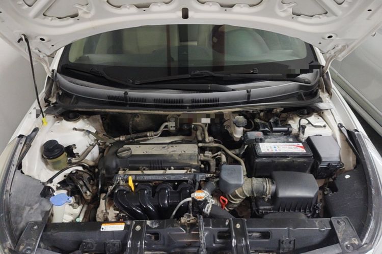 Used Hyundai Verna (older generation) 2014 1.4L Automatic Smart GLS Engine Bay