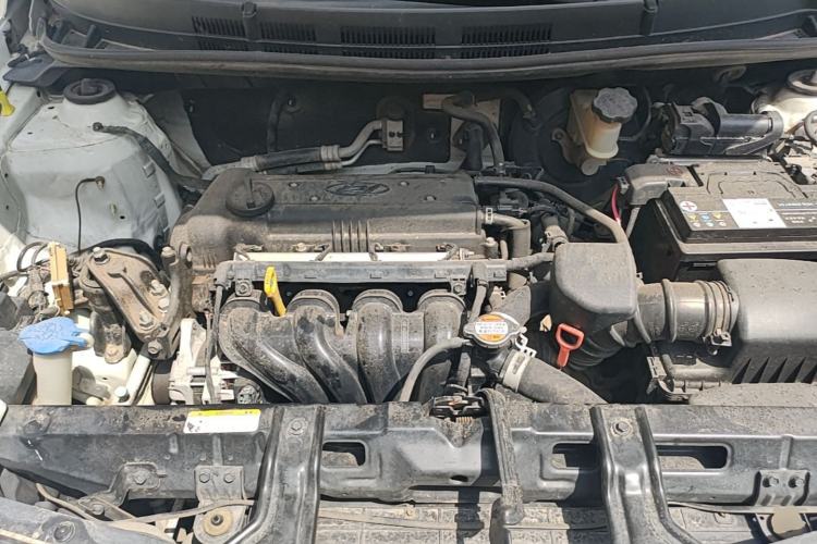 Used Hyundai Verna (older generation) 2014 1.4L Automatic Smart GLS Engine Bay