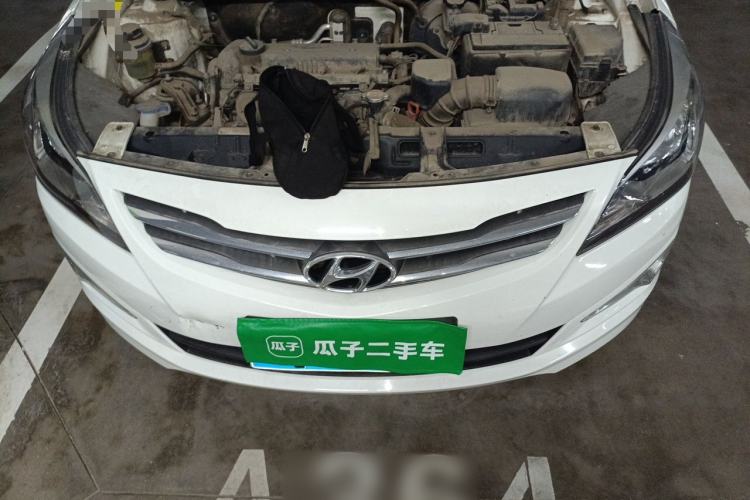 Used Hyundai Verna (older generation) 2014 1.4L Automatic Smart GLS Engine Bay