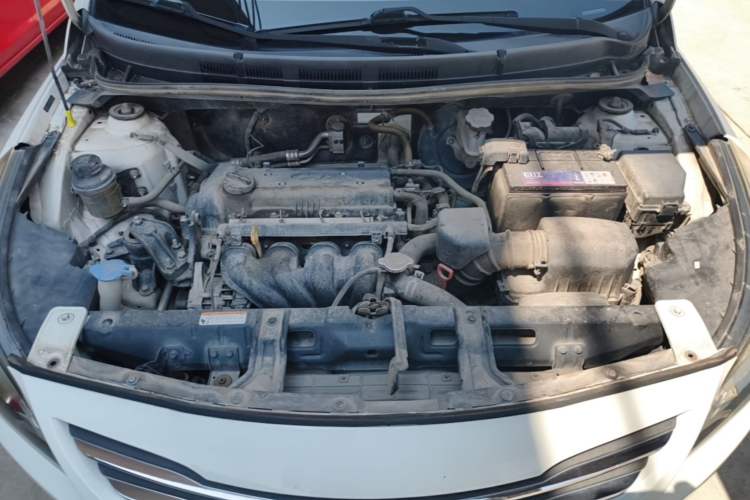 Used Hyundai Verna (older generation) 2014 1.4L Automatic Smart GLS Engine Bay