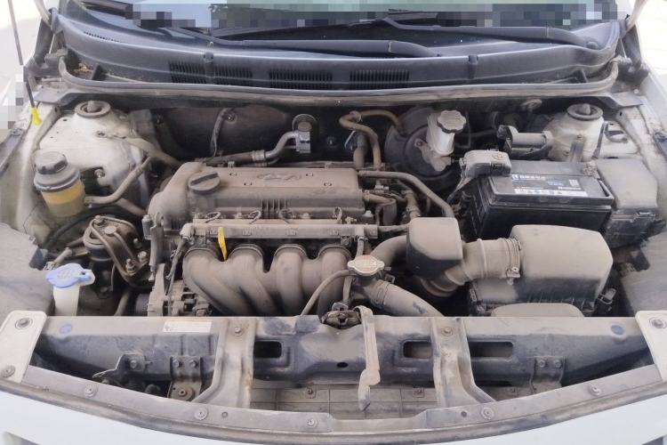 Used Hyundai Verna (older generation) 2014 1.4L Manual Smart GLS Trim Engine Bay