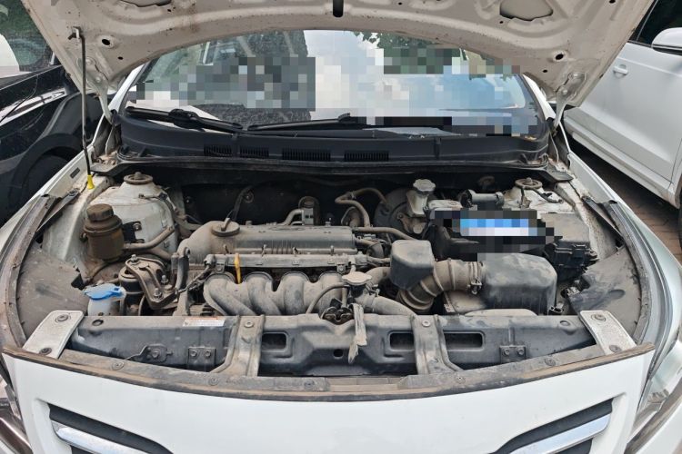 Used Hyundai Verna (older generation) 2014 1.4L Manual Smart GLS Trim Engine Bay
