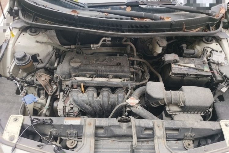 Used Hyundai Verna (older generation) 2014 1.4L Manual Smart GLS Trim Engine Bay