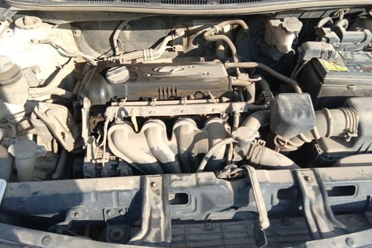 Used Hyundai Verna (older generation) 2014 1.4L Automatic Smart GLS Engine Bay