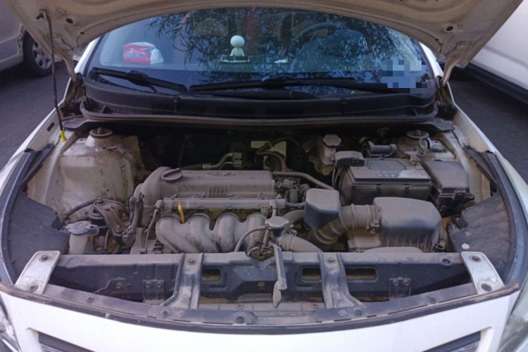 Used Hyundai Verna (older generation) 2014 1.4L Manual Smart GLS Trim Engine Bay