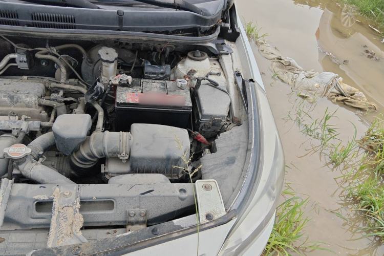 Used Hyundai Verna (older generation) 2014 1.4L Manual Fashion GS Model Engine Bay Left