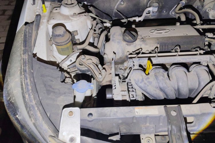 Used Hyundai Verna (older generation) 2014 1.4L Automatic Smart GLS Engine Bay Right