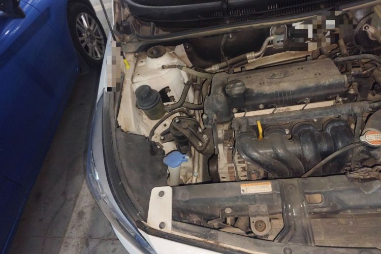 Used Hyundai Verna (older generation) 2014 1.4L Automatic Smart GLS Engine Bay Right