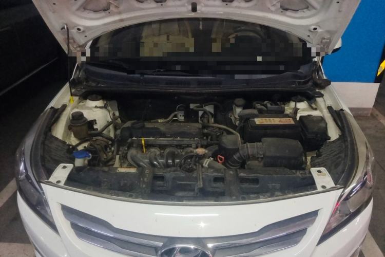 Used Hyundai Verna (older generation) 2014 1.4L Automatic Smart GLS Engine Bay