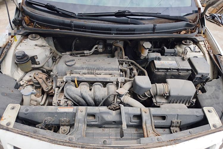 Used Hyundai Verna (older generation) 2014 1.4L Manual Smart GLS Trim Engine Bay