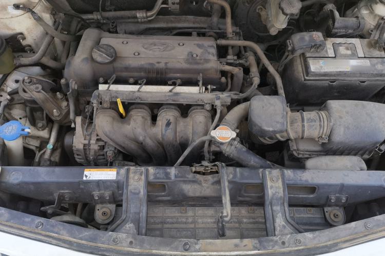 Used Hyundai Verna (older generation) 2014 1.4L Manual Smart GLS Trim Engine Bay