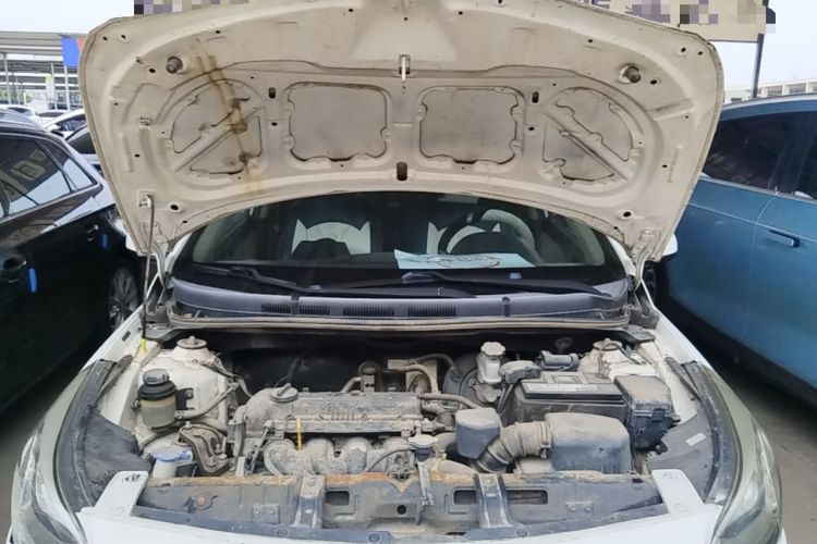 Used Hyundai Verna (older generation) 2014 1.4L Manual Smart GLS Trim Engine Bay