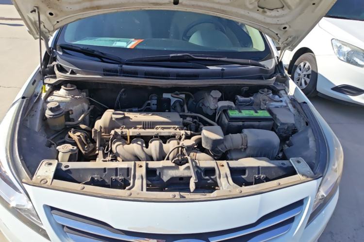 Used Hyundai Verna (older generation) 2014 1.4L Manual Smart GLS Trim Engine Bay