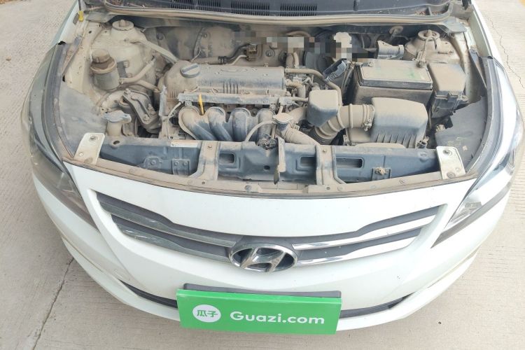 Used Hyundai Verna (older generation) 2014 1.4L Manual Smart GLS Trim Engine Bay