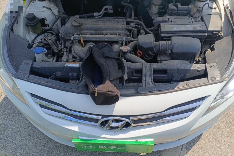 Used Hyundai Verna (older generation) 2014 1.4L Automatic Fashion GS Model Engine Bay