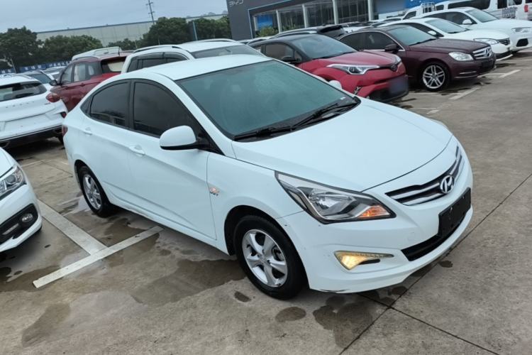 Used Hyundai Verna (older generation) 2014 1.4L Automatic Smart GLS Exterior 1