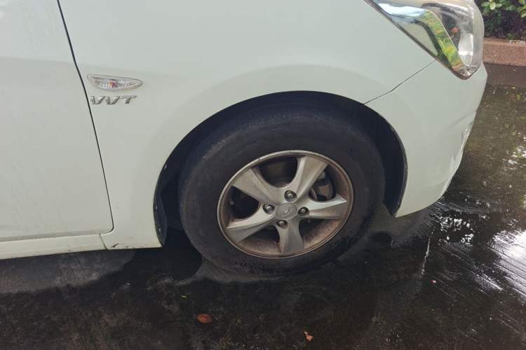 Used Hyundai Verna (older generation) 2014 1.4L Automatic Smart GLS Exterior 1
