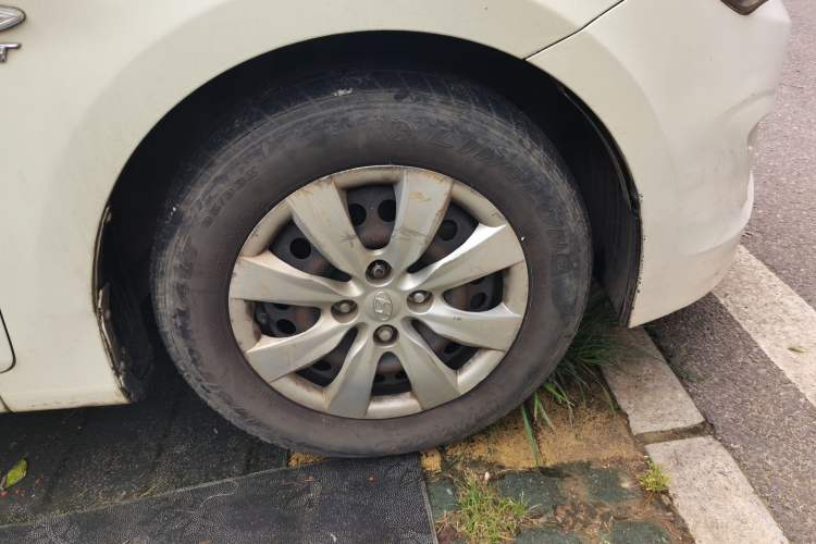 Used Hyundai Verna (older generation) 2014 1.4L Manual Smart GLS Trim Exterior 1