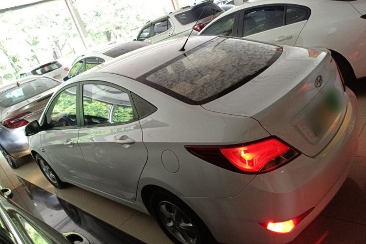 Used Hyundai Verna (older generation) 2014 1.4L Automatic Smart GLS Exterior 1