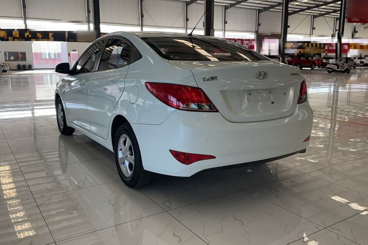 Used Hyundai Verna (older generation) 2014 1.4L Automatic Smart GLS Exterior 10