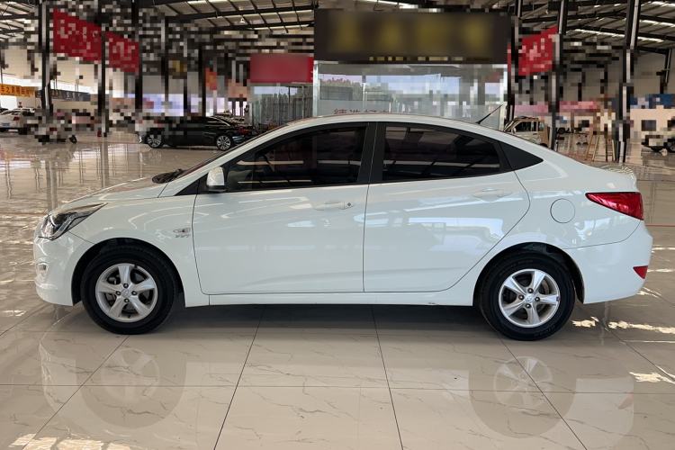 Used Hyundai Verna (older generation) 2014 1.4L Automatic Smart GLS Exterior 11