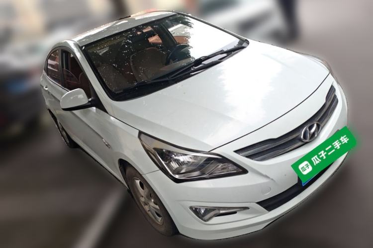 Used Hyundai Verna (older generation) 2014 1.4L Automatic Smart GLS Exterior 2