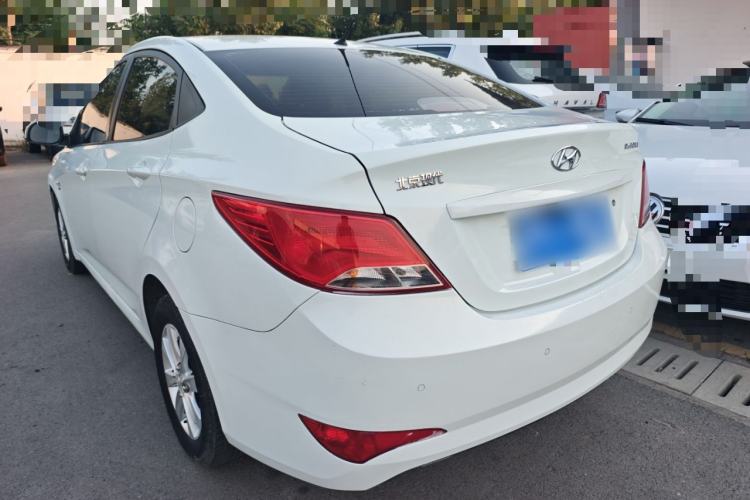 Used Hyundai Verna (older generation) 2014 1.4L Manual Smart GLS Trim Exterior 2