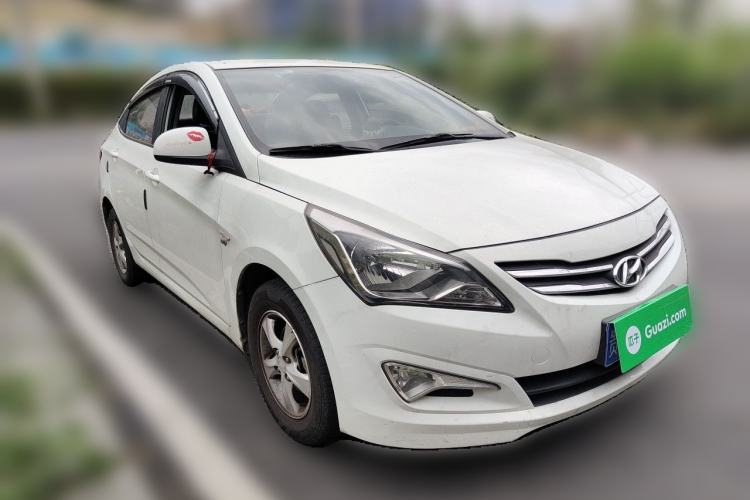 Used Hyundai Verna (older generation) 2014 1.4L Automatic Smart GLS Exterior 2