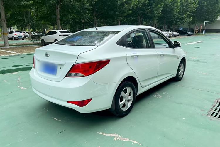 Used Hyundai Verna (older generation) 2014 1.4L Automatic Smart GLS Exterior 3