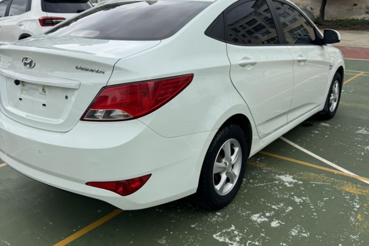 Used Hyundai Verna (older generation) 2014 1.4L Automatic Smart GLS Exterior 3