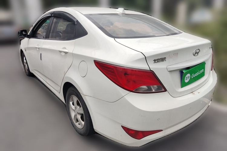 Used Hyundai Verna (older generation) 2014 1.4L Automatic Smart GLS Exterior 3