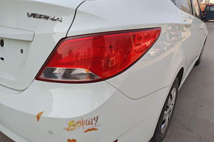 Used Hyundai Verna (older generation) 2014 1.4L Manual Smart GLS Trim Exterior 3