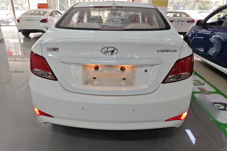 Used Hyundai Verna (older generation) 2014 1.4L Manual Smart GLS Trim Exterior 4