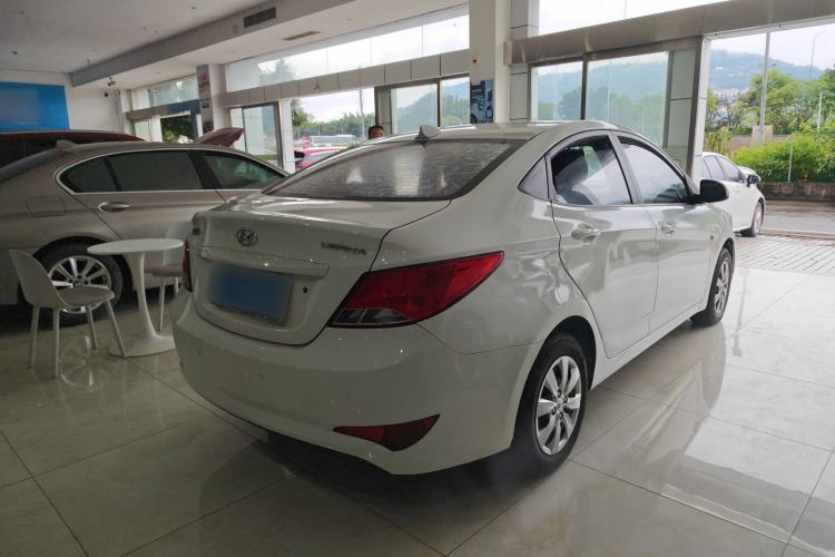 Used Hyundai Verna (older generation) 2014 1.4L Manual Smart GLS Trim Exterior 4