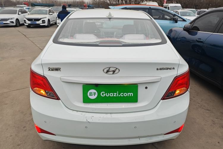 Used Hyundai Verna (older generation) 2014 1.4L Automatic Smart GLS Exterior 4