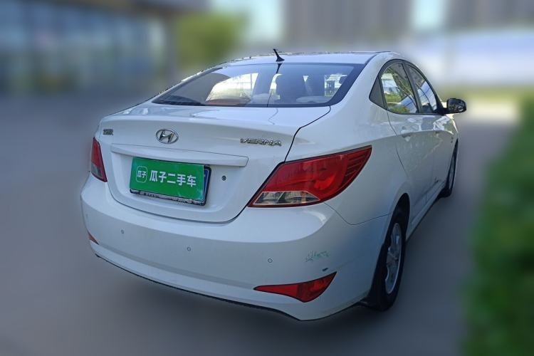 Used Hyundai Verna (older generation) 2014 1.4L Manual Smart GLS Trim Exterior 5