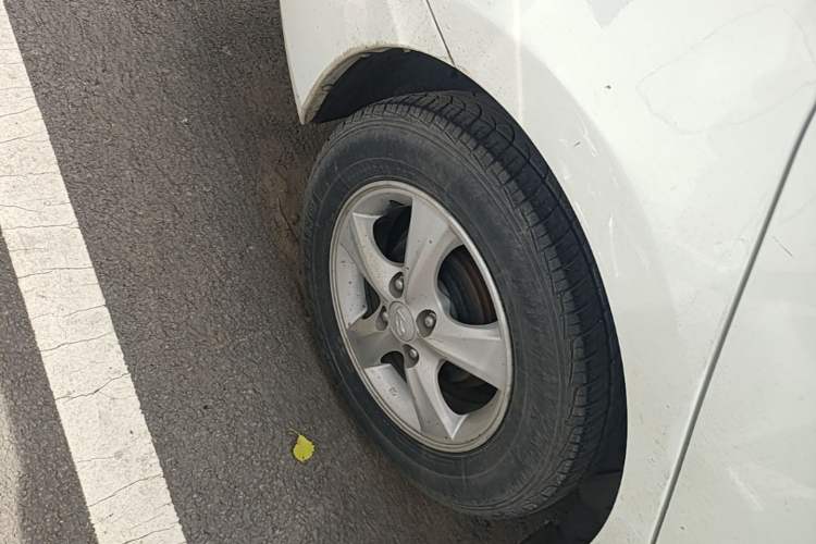 Used Hyundai Verna (older generation) 2014 1.4L Automatic Smart GLS Exterior 5