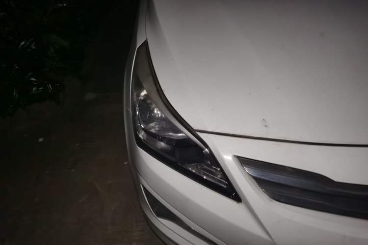 Used Hyundai Verna (older generation) 2014 1.4L Manual Smart GLS Trim Exterior 6