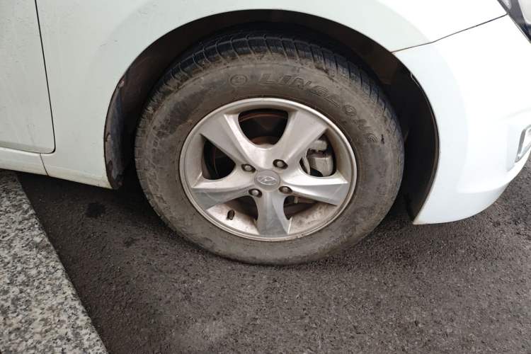 Used Hyundai Verna (older generation) 2014 1.4L Automatic Smart GLS Exterior 7