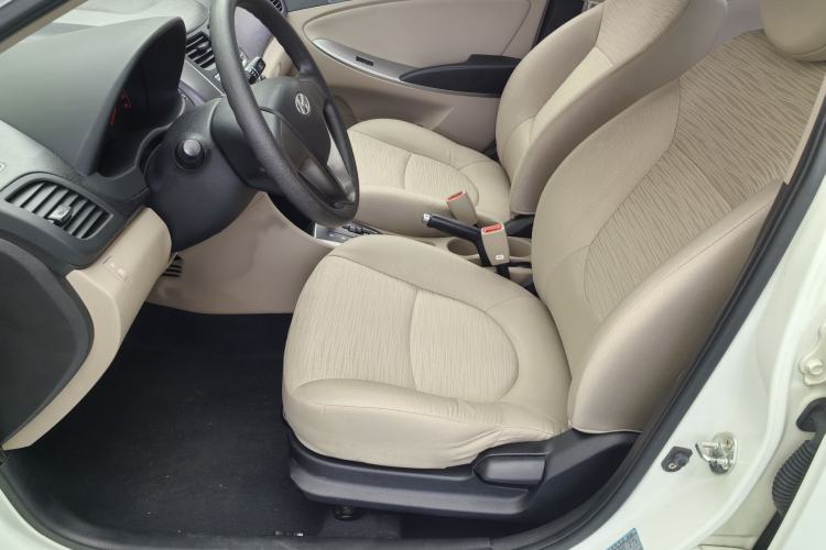 Used Hyundai Verna (older generation) 2014 1.4L Automatic Smart GLS Exterior 7