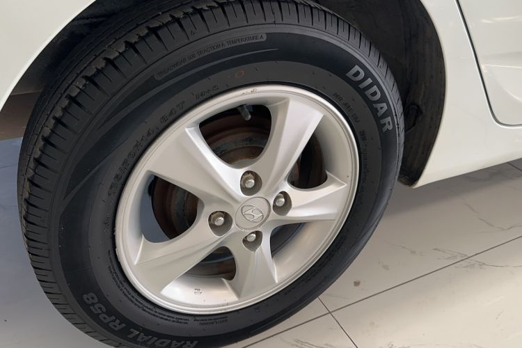 Used Hyundai Verna (older generation) 2014 1.4L Automatic Smart GLS Exterior 7