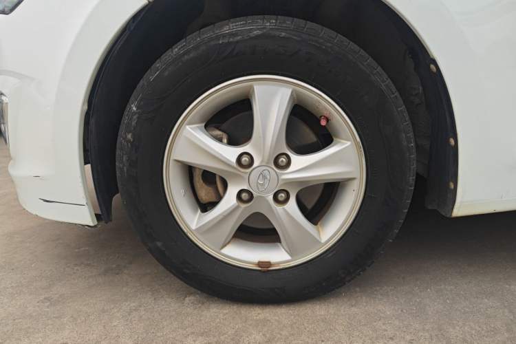 Used Hyundai Verna (older generation) 2014 1.4L Automatic Smart GLS Exterior 7