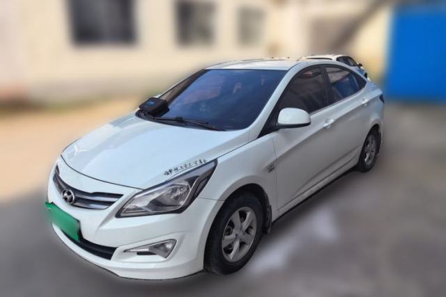 Used Hyundai Verna (older generation) 2014 1.4L Manual Smart GLS Trim
