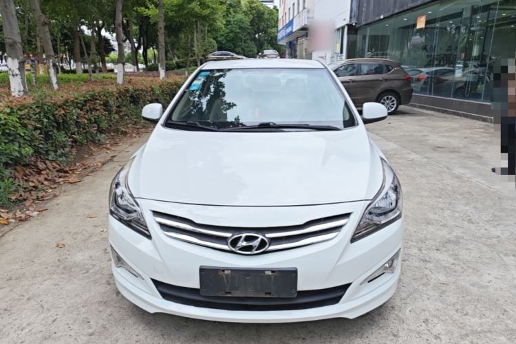 Used Hyundai Verna (older generation) 2014 1.4L Manual Smart GLS Trim Front