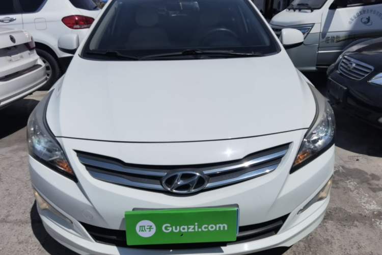 Used Hyundai Verna (older generation) 2014 1.4L Manual Smart GLS Trim Front