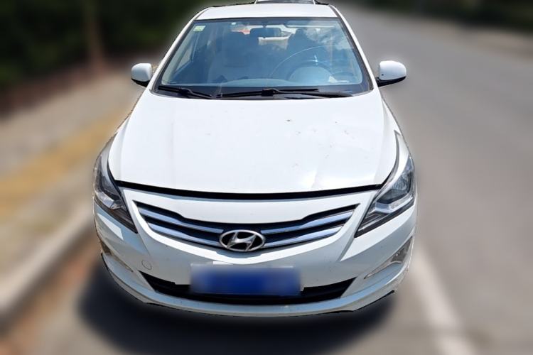 Used Hyundai Verna (older generation) 2014 1.4L Manual Smart GLS Trim Front