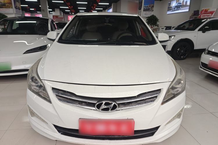 Used Hyundai Verna (older generation) 2014 1.4L Automatic Leading-Edge GLX Front