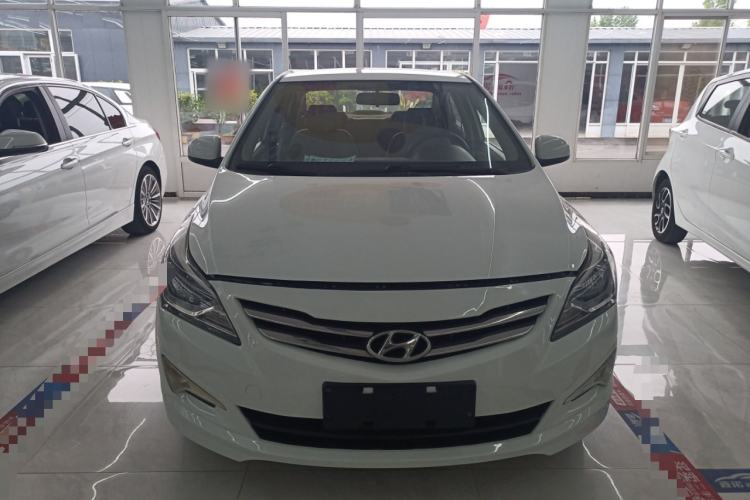 Used Hyundai Verna (older generation) 2014 1.4L Manual Smart GLS Trim Front