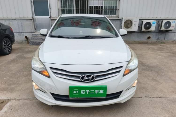 Used Hyundai Verna (older generation) 2014 1.4L Manual Smart GLS Trim Front