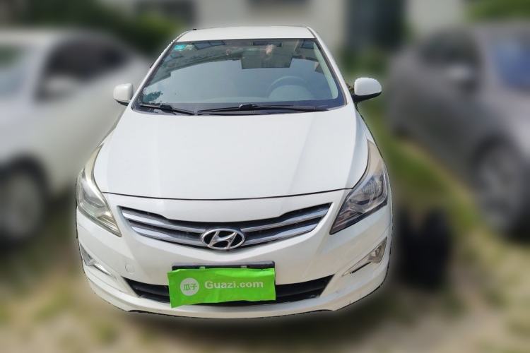 Used Hyundai Verna (older generation) 2014 1.4L Manual Smart GLS Trim Front
